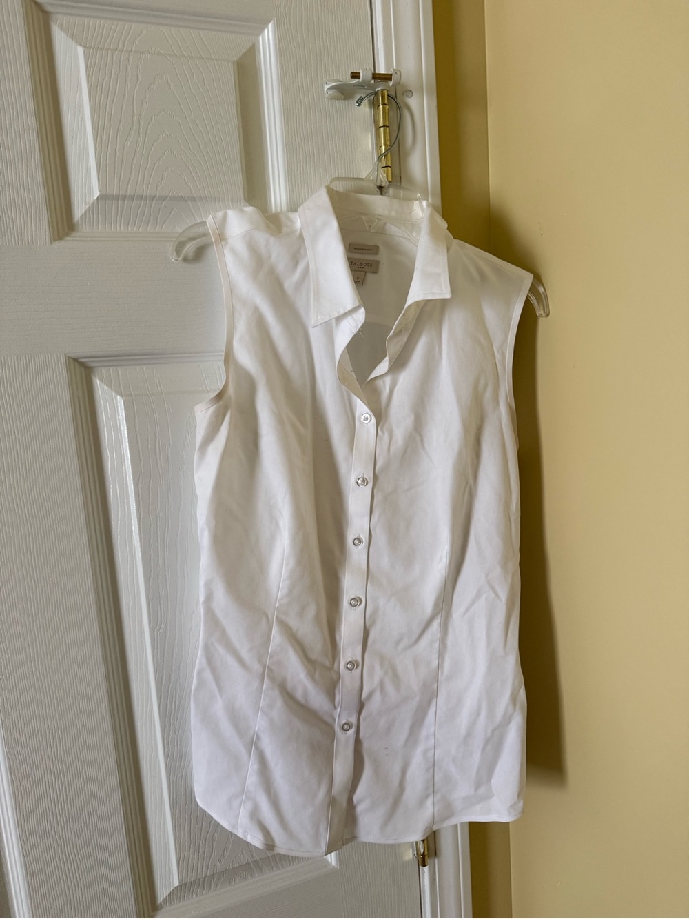 Talbots White Sleeveless Collared Button-Down Top
